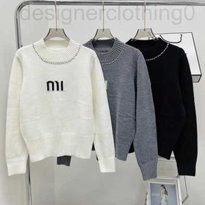 Kadın Sweaters Designer Luxury 2023 Sonbahar/Kış Yeni Ağır Endüstri El yapımı çok yönlü tırnak elmas mektup tarzı yuvarlak boyun uzun kollu örgü