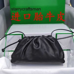 Women Handbag Botteg Venet Pouch Net Red Plain Dumpling Bag Tire Cowhide Cloud Women's Bag Leather Hand Messenger Shoulder