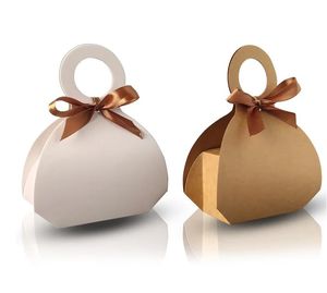 200st White Kraft Paper Package Cardboard Candy Box Favor och present Birthday Christmas Valentine's Party Wedding Decoration