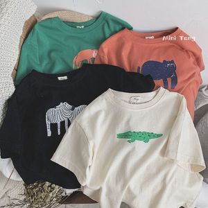 Tshirts بوتيك الأطفال يرتدون كرتون Tees Clothing Summer Tshirt على الطراز الكوري على قمم فضفاضة قمصان الطاقم