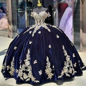 Marinblå quinceanera klänning från axel guld applikationer blommor bow party prinsessa söt 16 bollklänning vestidos de 15 anos