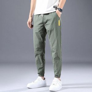 Pants Summer Ice Silk Men Pants Sports Outdoor Casual Trousers Elastic Midje Drawstring Bekväm Male Long Loose Pant 5xl