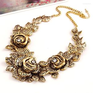Pendant Necklaces Ancient Bronze Camellia Necklace Women Vintage Ethnic Statement Big Collar Choker Femme Silvery Gypsy Jewellery