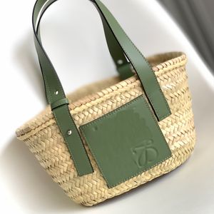 Borsa di paglia Borsa tote Borsa a tracolla da donna Borse scavate di alta qualità Borsa da spiaggia per vacanze estive di lusso Borse firmate Borsa in pelle bovina lavorata a maglia all'uncinetto Cinturino regolabile