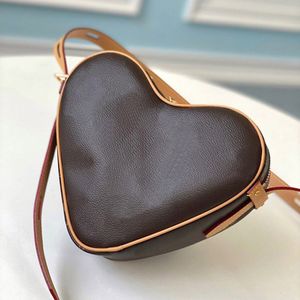 Designerska torba na ramię luksusowa torba crossbody 22 cm oryginalna skórzana torebka delikatna torba w kształcie serca z pudełkiem YL117