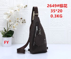 Luxurys Designers Couro Homens Mulheres Sacos de Ombro Saco de Peito Carteiras Moeda Bolsas Celular Bolso Esporte Mochila