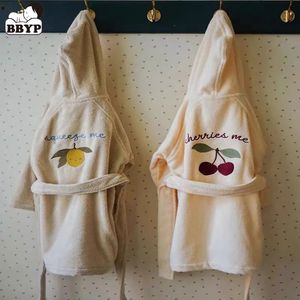Blankets Swaddling Soft Baby Bath Towel Embroidered Cherry Hooded Bathrobe Kids Beach Swim Poncho Blanket Shower Item 231127