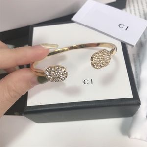 Lyxdesigner Womens Armband Gold Jewelry Double Letter 2Style Armband Herrens handledskedja Högkvalitativ armband