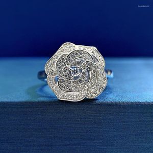 Ringos de cluster 2023 S925 Silver Mountain Camellia Ring Moda feminina Luxo Inlaido Fabricante Atacado One Piece