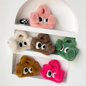 Borse Cartoon Dog Pelliccia sintetica Borse per bambini Morbido peluche Ragazze Borse a tracolla piccole Dolce semplice Ragazzi Borsa a tracolla per bambini Borsa a tracolla 231128