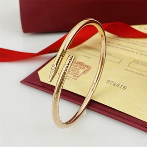 braccialetto di moda per unghie braccialetto di design per donna braccialetti in oro 18 carati braccialetto di lusso in acciaio inossidabile braccialetto di diamanti in acciaio di fascia alta regalo di gioielli firmati