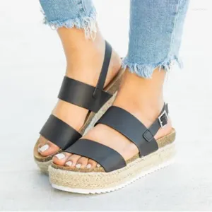 Sapatos de vestido Bege Sandálias de Salto 2023 Mulheres Sapato Feminino Grande Tamanho Med Preto Meninas Grande Verão Tamancos Conforto Alta Moda Fivela Média