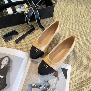 Frankrike Paris lyxdesigner svart balettlägenheter skor kvinnor märken quiltade äkta läderslip på ballerina rund tå damklänning skor kanal dermis zapatos