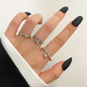 Полосы колец IFKM Vintage Heart Butterfly Rings установлен для женщин металлическое серебряное геометрическое кольцо 3pcs Set 2023