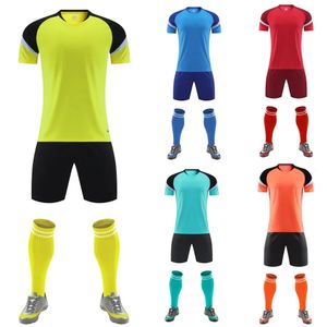 Andra idrottsartiklar Fotbollströjor Högkvalitativ blank Soccer Kort ärm Shorts Kids Kvinnor Män Sport Tshirt DIY Number Anpassning 231127