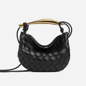 Weave Crossbody Bag Women mode axelväskor äkta läder metallhandtag magnetknapp flera färger lady handväskor handväska påse plånböcker