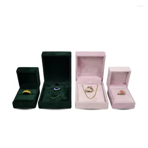 Jewelry Pouches Pink And Green Velvet Packaging Boxes Wedding Ring Box Christmas Party Gift Supplies Necklace Pendant Holder