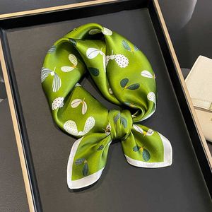 Lenços 2023 Novo 100 Real Silk Hair Scarf Fashion Lady Lady Kerchief Fouard Feminino Bandana Scarves For Women Hair Band Hijab Shaps Wraps J230428