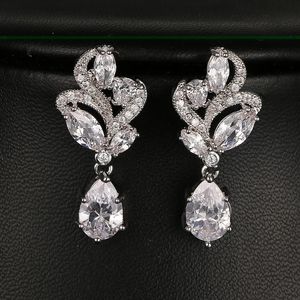 Stud Emmaya Elegant Marquise Stone Cluster Flower Earring Pear Shape Cubic Zirconia Dingle Earrings for Women Party Syckel 231128