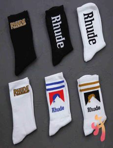 Herrstrumpor Simple Letter Högkvalitativ Cotton European American Street Trend Men and Women Rhude Couple In-Tube Socks Elite Sock5092661