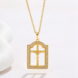 Kvinnliga män hängkedja fyrkantiga kors korsfäste Jesus design verklig 18k guldfärg traditionell smyckespresent