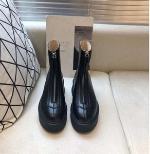 Designer-The row couro liso Tornozelo Chelsea Botas plataforma zíper deslizamento no dedo do pé redondo salto bloco Cunhas planas botas grossas sapatos de luxo na moda