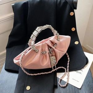 Duffel Bags Textura Plissada Nuvem Bolsa Feminina 2023 Primavera Jantar Europeu e Americano Cadeia de Ombro Portátil Crossbody