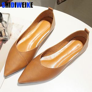 Gai elbise bahar siyah yumuşak pu deri ayakkabılar kadınlar büyük boyutlar 40 bale daire sivri uçlu sığ ağız slip-on bayan loafer n600 230428