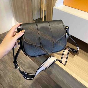 Luxurys Designers brand Shoulder Bags Handbags vintage Girl Fashion Women Classic CrossBody Bag 2023 Handbag 5A Flap Clutch Totes Genuine Leather