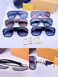 uxury Fashion designer sunglasses Letter print lens Men and Women Classic Big Frame Sun Glasses For Female Trendy Outdoor Eyeglasses Shades UV400 with case0910