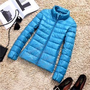 90% Ultra-Light Plus Size Thin Down Jacket Women Autumn Winter Slim Short Hooded Warm White Duck Down Women Outerwear