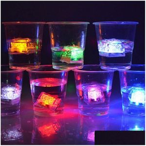 Party Favor LED ICE KUNS Glödande Ball Flash Light Lysande Neon Wedding Festival Christmas Bar Wine Glass Decoration Supplies Drop Dhghg