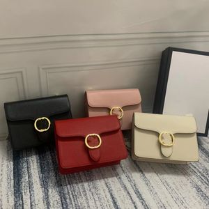 handbag square is made of all cow leather with a very upscale texture, and the exquisite sliding cover lock can be customized with shoulder, making it very versatile and