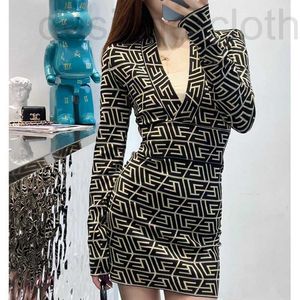 Basic & Casual Dresses designer luxury knitted V-neck long sleeved dress, sexy and fashionable temperament, women's clothing, buttocks wrapped short skirt, new