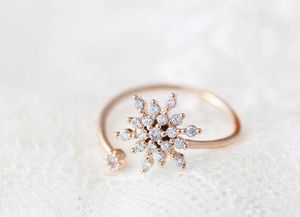 Bandringar Todorova White CZ Crystal Snowflake Finger Ring Justerbara öppningsringar för kvinnor Bröllopsengagemang Julklapp Z0428