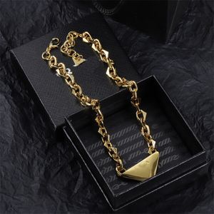 Womens Designer Triangle Necklace Fashion Diamonds Jewelry Chain Women Luxury 925 Gold Silver Necklaces Classic P Necklace Jewelrys For Lover Gift