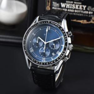 Topp Luxury Men's Watch Quartz Endurance Specialist Chronograph Code Titta på flerfärgad gummi-herrklocka Designer Glass Watch