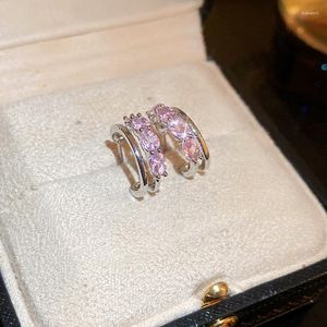 Orecchini a cerchio DREJEW intarsiato rosa zircone CZ orecchino per le donne ragazze minimalista a forma di C gioielli di lusso accessori per feste di nozze