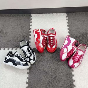 2023 Infant Classic Kids Shoes Designer Children Toddler Bee Sneakers Baby Boys and Girls Retro Shoe Outdoor Sports Trainers