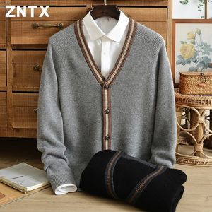 Suéteres masculinos ZNTX Inverno engrossado suéter de caxemira cardigan masculino com decote em V juventude casual outono e inverno solto malha casaco masculino simples 231127