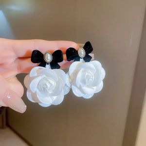 Stud Korean New Black Bow Big White Flower Drop Earrings Women's Fashion Jewelry Statement Boucle d'oreille Women's Brincos 231128