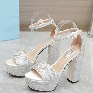 Designer Top Silk Rhinestone Womens Dress Shoes High Heels Triangle Micro Label Fashion Wedding Party High Heels