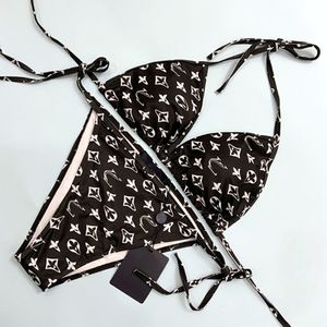 Frauen Dreipunkt-Badeanzug Mode Sommer zweiteilige Bikini-Anzüge Set mit Buchstaben Sexy Strand-Badeanzüge Bademode Kleidung WW55