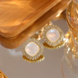 Fashion hot selling design, flash diamond slipper earrings, S925 silver needles, exquisite and small, Korean Dongmen personalized fashion earrings wholesale