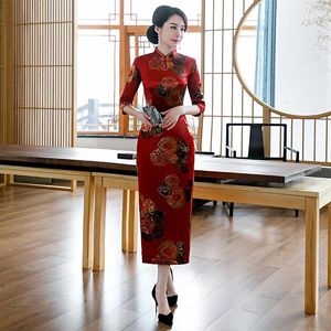 Etnisk kläder röd dam tryck blommig rak cheongsam klänning elegant brud'mother bröllopsfest kinesisk klänning 3/4 ärm qipao kjol