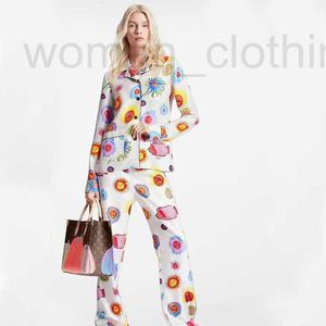 Damen Sleep Lounge Designer Bequeme Homestay-Pyjamas aus bedruckter Eisseide, hochwertige Langarmhosen, Heimkleidung für Frühling und Herbst QI65