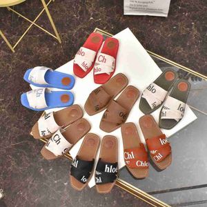 Designer-Hausschuhe, Kreuz-Slipper, gewebte Sandalen, Woody-Sandale, Damenschuhe, Holzrutschen, Vintage-Buchstabenrutsche, Sommer-Outdoor-Damenschuh