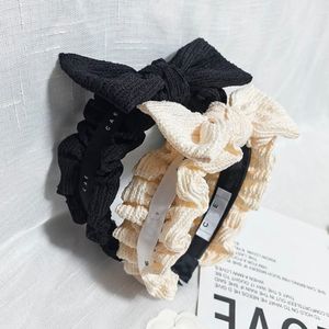 Koreansk veckad huvudbonader Söta kvinnor stil högkvalitet pannband svartvitt lyxdesigner båge pannband ny flicka familj födelsedag present hårband