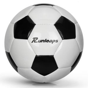 Bollar inomhus barn fotboll liten fotboll säker leksak för barn öva baby hand grepp storlek 1.5 svart vit boll småbarn spel mjuk tpu 230428