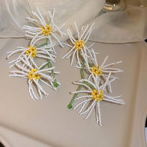 Kolczyki Dangle Girlgo Korea Multilayer Daisy Flower Fringe dla kobiet Długie ręcznie robione z koraliki oświadczenie Drop Boho Jewelry Bridal